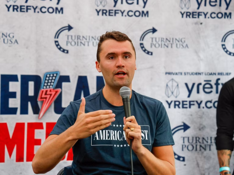 0b9fd34d-431c-41dd-a161-d88d86e26dd6.sized-1000x1000